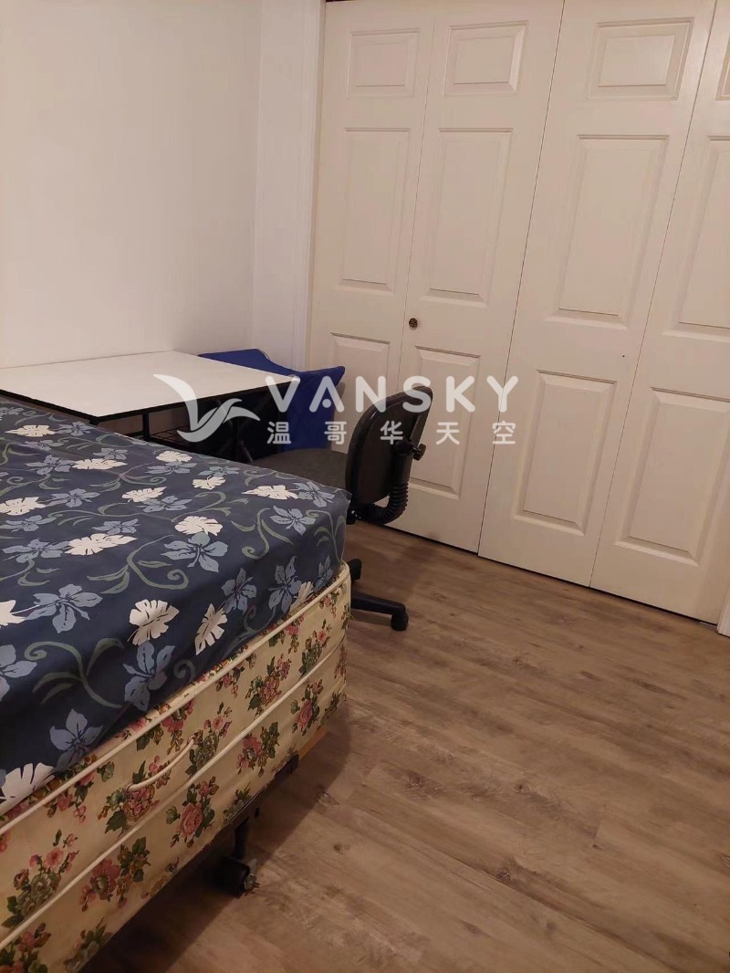 220831194902_629 bedroom 1.jpg